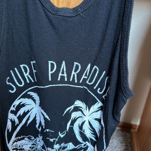 LOCAL LAB .. SURF PARADISE TANK - Picture 3 of 4